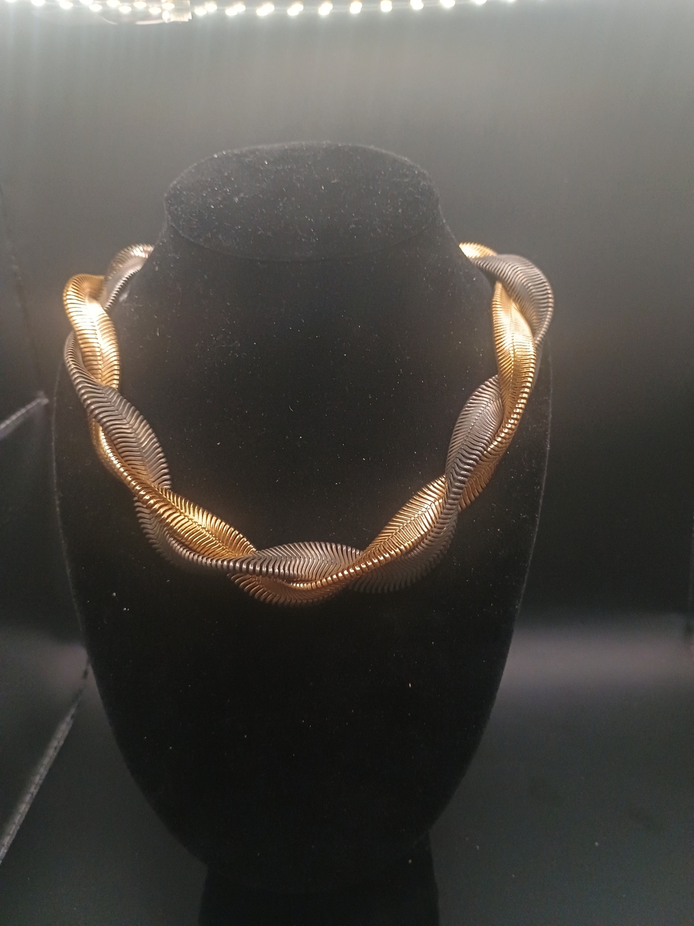 Elegant Two-Tone Gold and Black Twisted Necklace - Women Jewelry